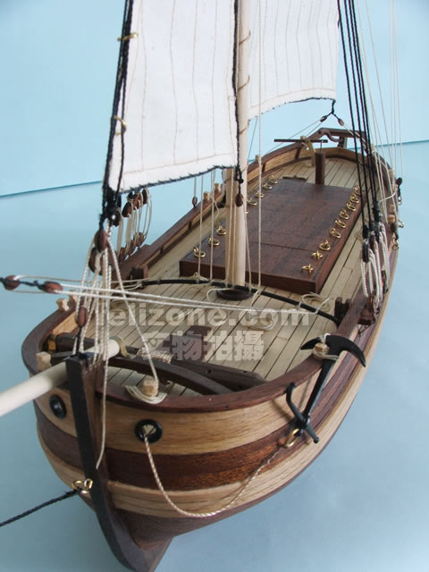 单桅帆船模型图纸